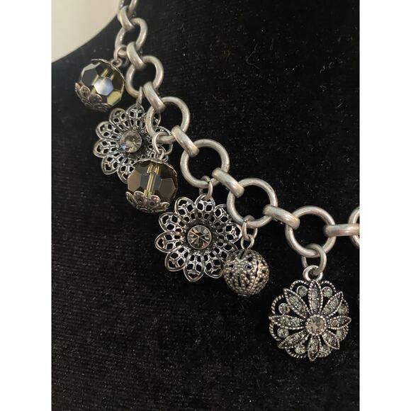 Flowers Balls & Lanterns Necklace. Gorgeous - Picture 3 of 10